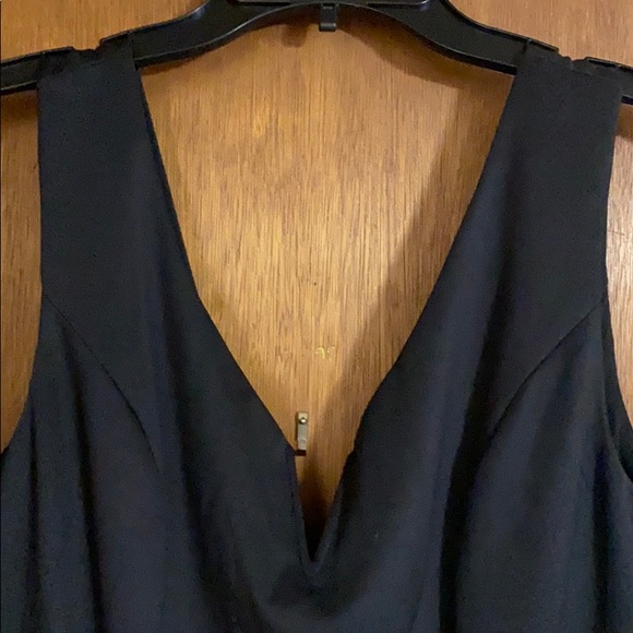 Little black dress - Picture 3 of 3